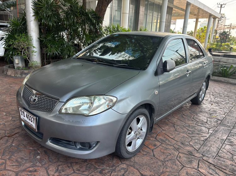 รถ Toyota Vios 1.5 J สี เทา