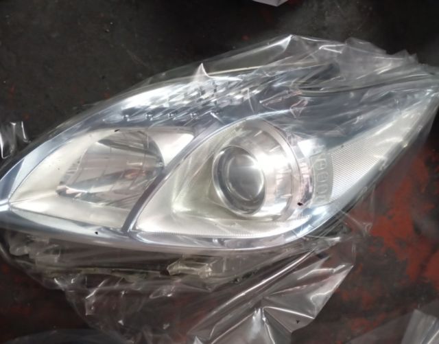 ไฟหน้า สีฟ้า ธรรมดา แท้  พีอูด รูปที่ 2