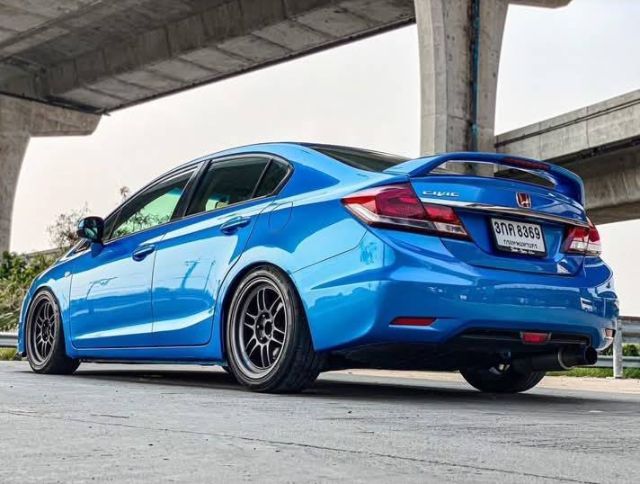 Honda Civic 2013 1.8 E i-VTEC เบนซิน เกียร์ธรรมดา น้ำเงิน รูปที่ 2