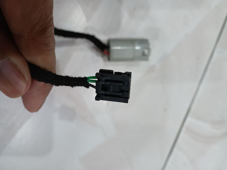 ช่องต่อ USB รถฟอร์ดเรนเจอร์ เอเวอร์เรส รูปที่ 4