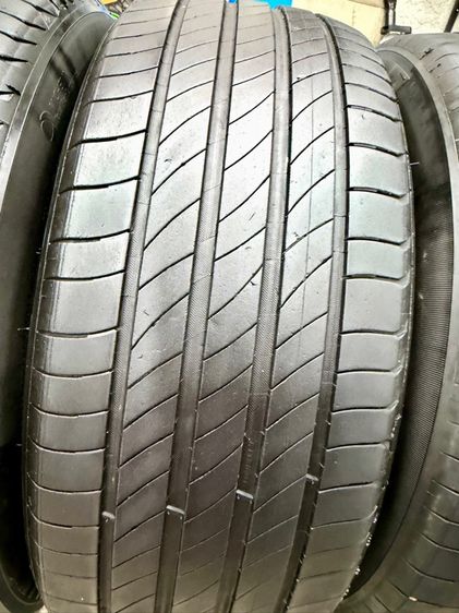ยางเปอร์เซ็นต์ขอบ 16” ยี่ห้อ MICHELIN รุ่น PRIMACY4 ขนาด 205-55R16 ปี 23 ดอกยางสวย ไม่ปะ ไม่บวม รับประกัน รูปที่ 6