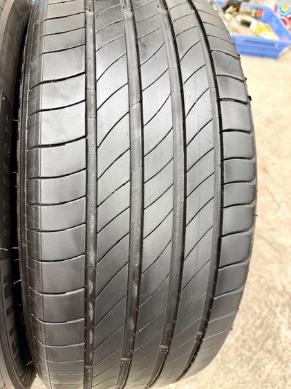 ยางเปอร์เซ็นต์ขอบ 16” ยี่ห้อ MICHELIN รุ่น PRIMACY4 ขนาด 205-55R16 ปี 23 ดอกยางสวย ไม่ปะ ไม่บวม รับประกัน รูปที่ 4