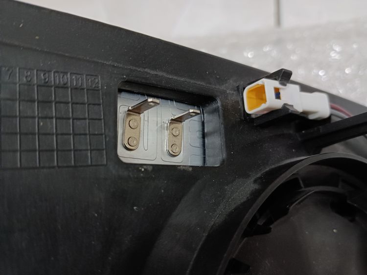 เนื้อกระจกมองข้างรถฟอร์ดเอเวอร์เรส รูปที่ 7