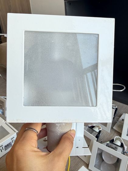 โคมไฟฝังฝ้า BEC รุ่น DJ-BD0008-WH ขั้ว E27