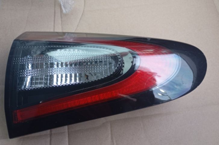 ไฟทับทิมฝาท้าย แอลอีดี เซีนต้า