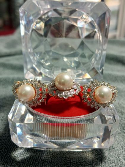 ชุด แหวนต่างหูมุก ประดับเพชรแท้ ตัวเรือนทอง 18k สวยมากๆ รูปที่ 4