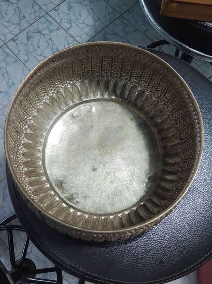 ขันเก่า งาน กะไหล่เงิน ตราเงินที่1พิเศษ รูปที่ 7