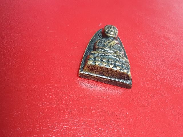 หลวงปู่ทวดหลังหนังสือปี05  รูปที่ 4