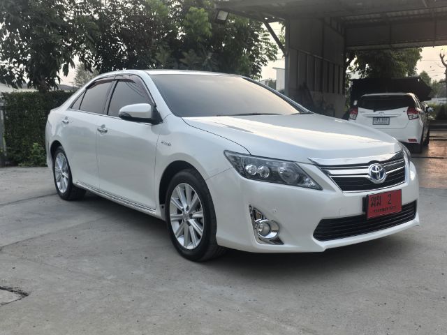 Toyota Camry 2012 2.5 HV Sedan ไฮบริด ไม่ติดแก๊ส เกียร์อัตโนมัติ ขาว รูปที่ 2