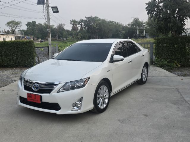 Toyota Camry 2012 2.5 HV Sedan ไฮบริด ไม่ติดแก๊ส เกียร์อัตโนมัติ ขาว รูปที่ 4