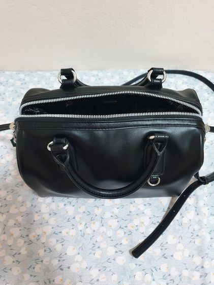 กระเป๋า CARPISA  แบรนด์แท้อิตาลี รูปที่ 5