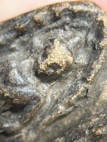 พระรอดพายคู่ฝั่งเม็ดกิ่งเหล็กไหลเขย่าดัง รูปที่ 10