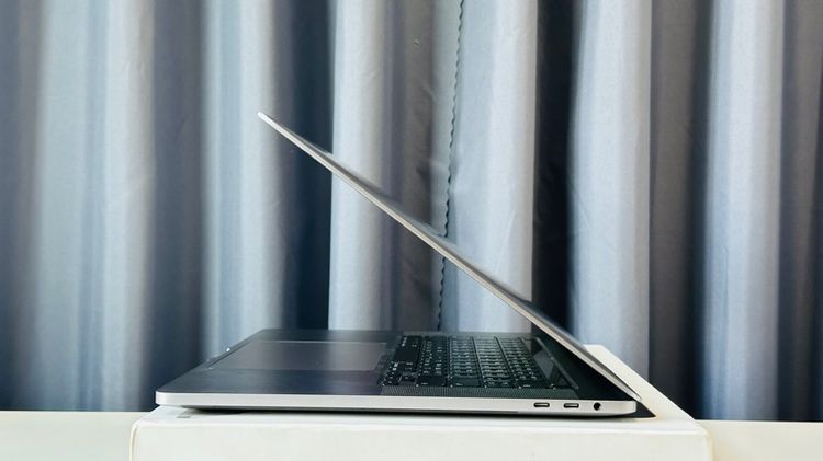 MacBook Pro 16 inch 2019 รูปที่ 3