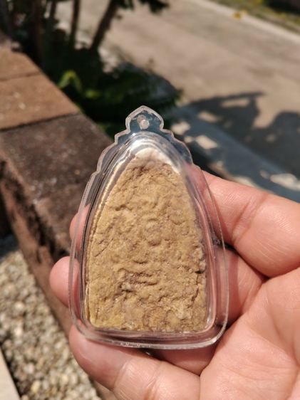 ขุนแผนขี่ไก่เดี่ยว กรุต้นพิกุล หลวงพ่อกวย วัดโฆสิตาราม จ.ชัยนาท เนื้อผงพุทธคุณ เนื้อแห้ง จัดมาก ผิวเดิม ขนาดใหญ่ เลี่ยมเดืม เก่า แท้ หายาก ห รูปที่ 2