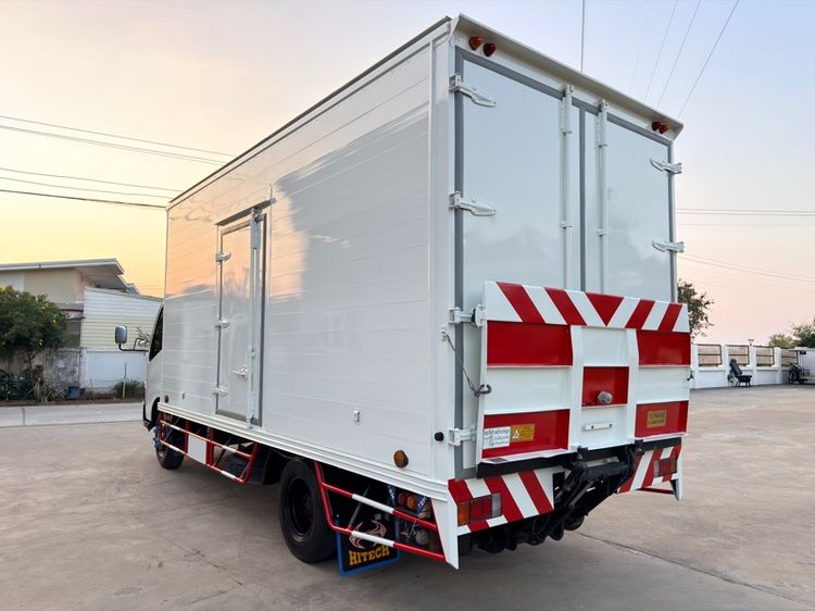 Hino XZU720R ปี 61 ไมล์น้อย เครื่อง 150 แรง ตู้แห้งยาว 5 เมตร มีลิฟท์ท้าย ภายในสวย เครื่องแน่นๆ รถพร้อมใช้งาน เอกสารพร้อมโอน รูปที่ 3
