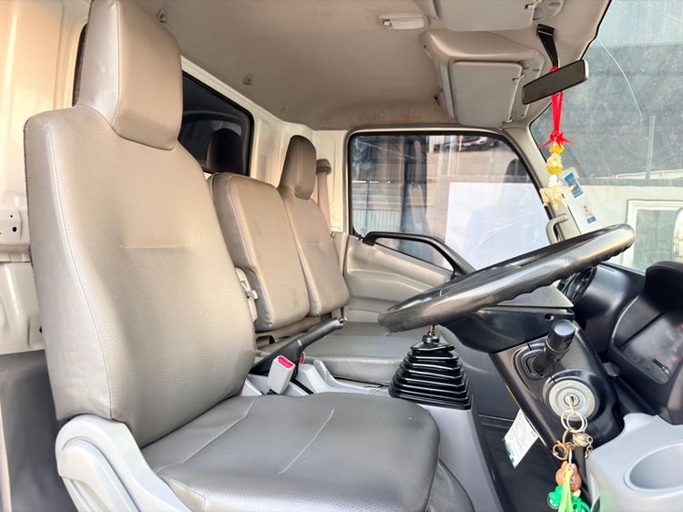Hino XZU720R ปี 61 ไมล์น้อย เครื่อง 150 แรง ตู้แห้งยาว 5 เมตร มีลิฟท์ท้าย ภายในสวย เครื่องแน่นๆ รถพร้อมใช้งาน เอกสารพร้อมโอน รูปที่ 14