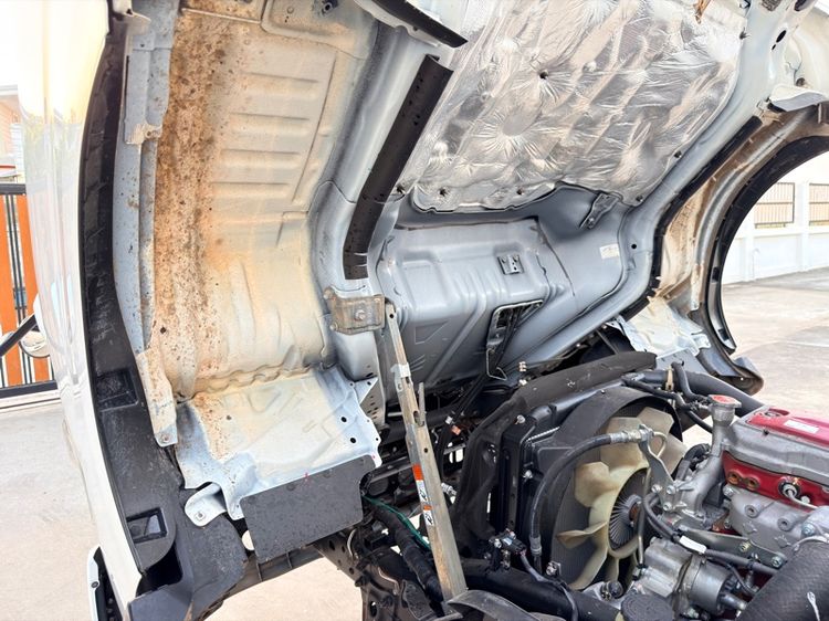 Hino XZU720R ปี 61 ไมล์น้อย เครื่อง 150 แรง ตู้แห้งยาว 5 เมตร มีลิฟท์ท้าย ภายในสวย เครื่องแน่นๆ รถพร้อมใช้งาน เอกสารพร้อมโอน รูปที่ 16