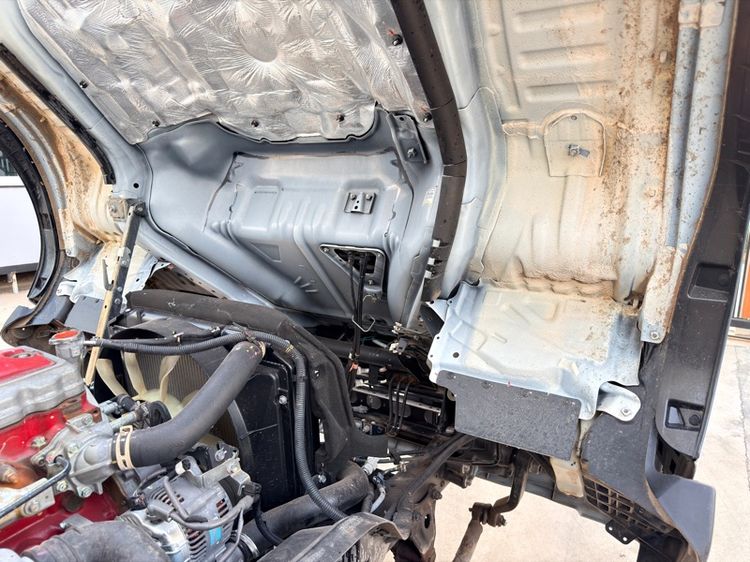 Hino XZU720R ปี 61 ไมล์น้อย เครื่อง 150 แรง ตู้แห้งยาว 5 เมตร มีลิฟท์ท้าย ภายในสวย เครื่องแน่นๆ รถพร้อมใช้งาน เอกสารพร้อมโอน รูปที่ 18