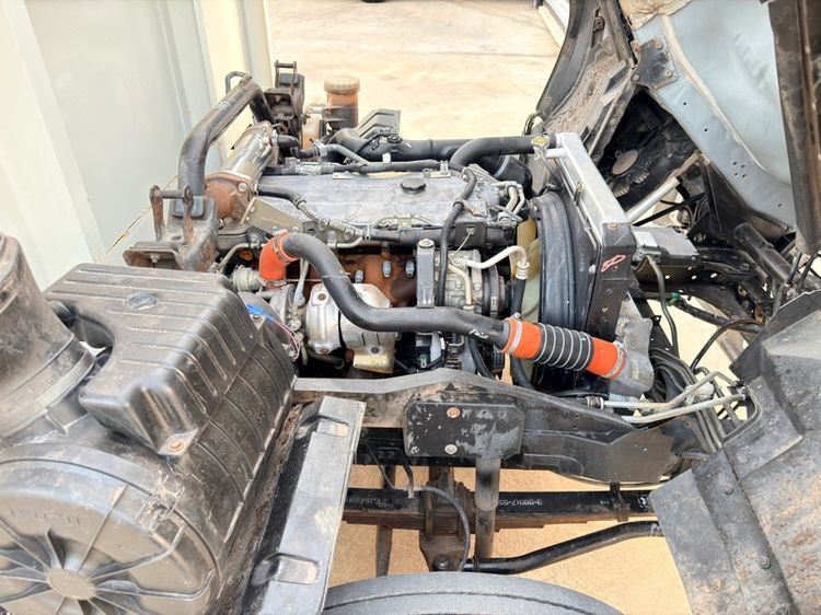 6 ล้อ FRR 210 ปี 58 กระบะเหล็กยาว 6.50 เมตร เปิดได้รอบ รถห้างแต่งโฉมใหม่ ไฟหน้าโปรเจคเตอร์ สภาพสวย ภายในเต็ม เครื่องดี ช่วงล่างแน่น รูปที่ 13