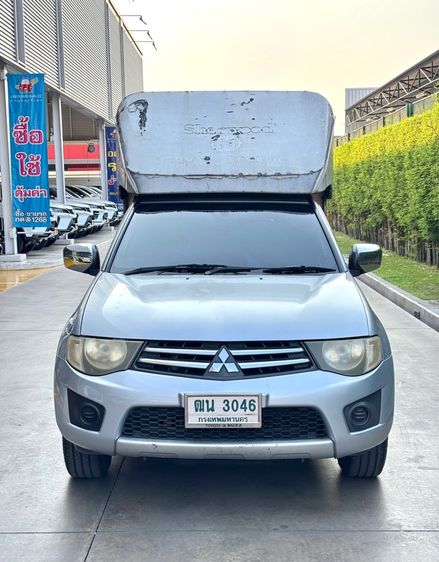 Mitsubishi Triton 2012 2.4 GLX Pickup เบนซิน เกียร์ธรรมดา เทา รูปที่ 2