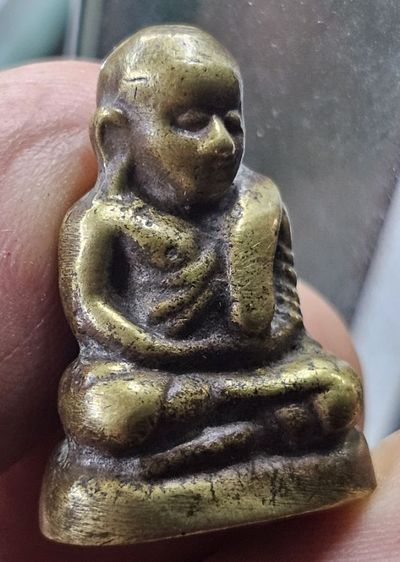 หลวงพ่อเงิน วัดบางคลาน พิมพ์นิยม ออกวัดท้ายน้ำ ปี 28 รูปที่ 4