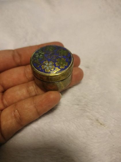 ตลับสีผึ้ง งานทองเหลืองลงยา งานเก่าเก็บสภาพเดิม รูปที่ 6