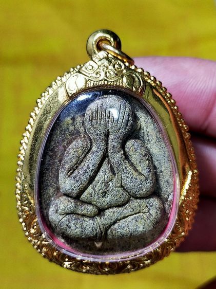 พระปิดตาพร้อมกรอบ รูปที่ 2