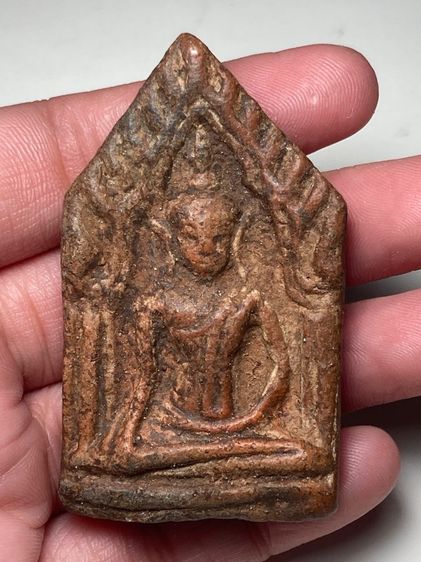 พระปางมารวิชัยเนื้อดิน