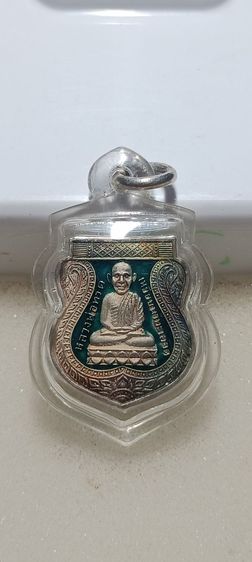เหรียญหลวงปู่ทวดเนื้อเงินลงยาเขียว รูปที่ 2