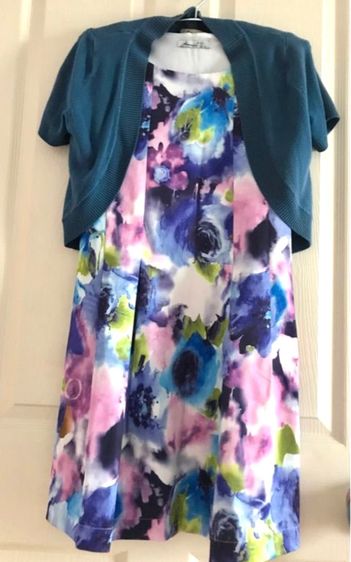 แขนสั้น ชุดเดรส แบรนด์Amandaและเสื้อคลุม