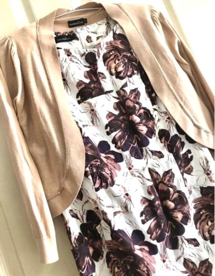 ชุดเดรส แบรนด์expressions เบอร์11 และเสื้อคลุม รูปที่ 2