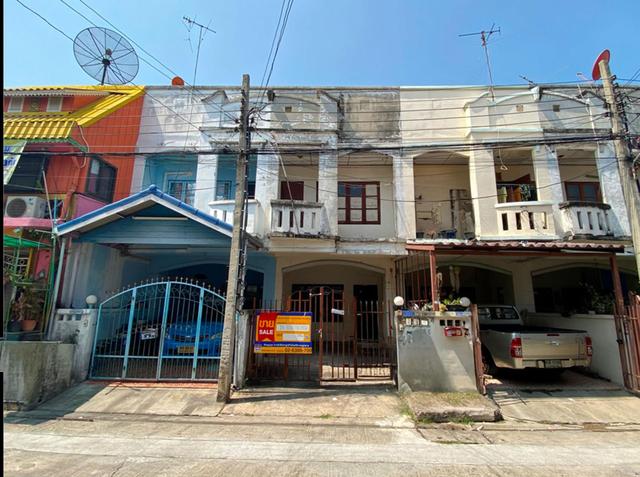 ใช่ 💟 ทาวน์เฮ้าส์ โครงการพิชาดา บางบัวทอง 💟