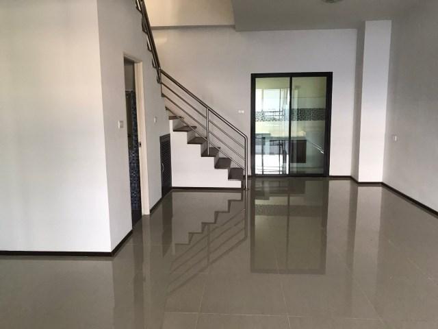 💟 ทาวน์เฮ้าส์ 3 ชั้น โครงการเดอะ สมาย พระราม 2 บ้านแพ้ว 💟 รูปที่ 3