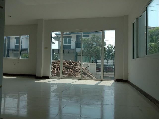 ใช่ 💟 บ้านเดี่ยว โครงการเบญญาภา คาซ่า ลาดกระบัง 💟 รูปที่ 3