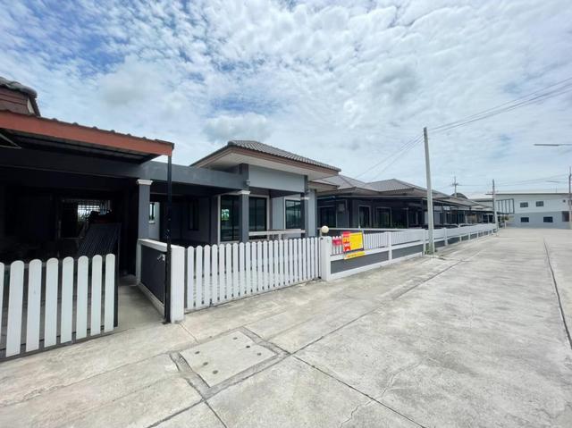 āđāļāđ ð āļāđāļēāļāđāļāļĩāđāļĒāļ§ āđāļāļĢāļāļāļēāļĢāļĢāļąāļāļāļ āļ§āļīāļĨāļĨāđāļē āļāļĨāļāļļāļĢāļĩ ð āļĢāļđāļāļāļĩāđ 2