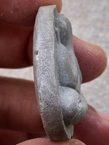 พระปิดตาหลวงปู่โต๊ะจัมโบ้๒ เนื้อผงสมเด็จ รูปที่ 3