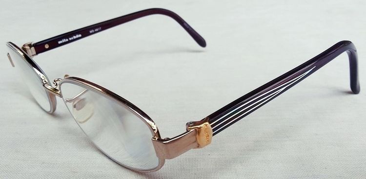 mila schon + japan รูปที่ 4