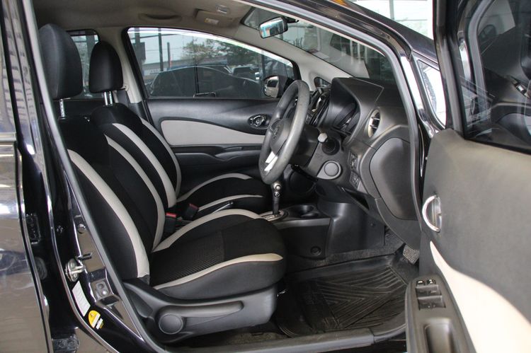 Nissan Note 2018 1.2 V Sedan เบนซิน ไม่ติดแก๊ส เกียร์อัตโนมัติ ดำ รูปที่ 3