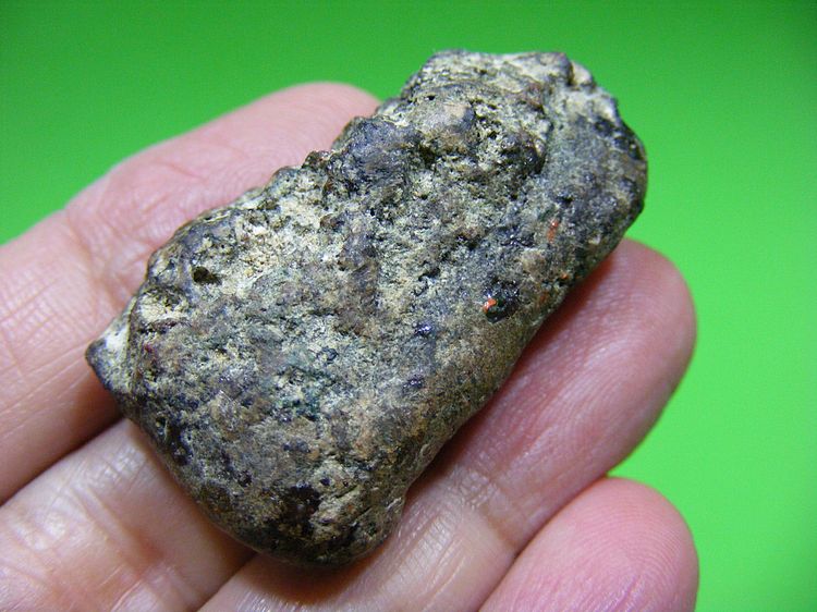 พระเนื้อดิน เก่าๆ มีแร่ รูปที่ 4