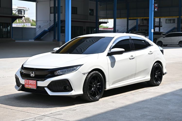 รถ Honda Civic 1.5 Turbo สี ขาว