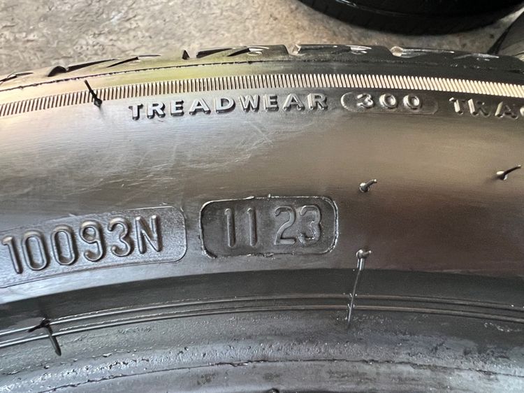 ยาง Bridgestone Alanza001 275 40 22 ปี23 คู่ 2500 บาท  รูปที่ 8
