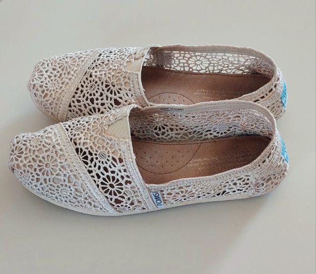 รองเท้า TOM รูปที่ 2