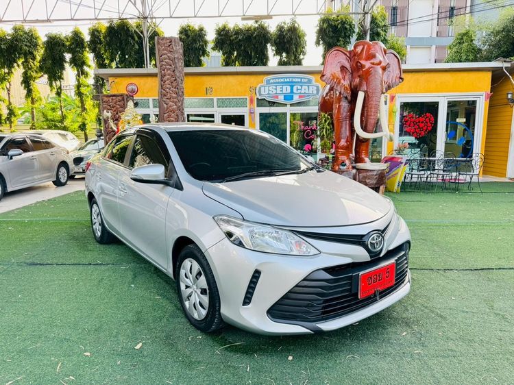 Toyota Vios 2022 1.5 Entry Sedan เบนซิน NGV เกียร์อัตโนมัติ บรอนซ์เงิน รูปที่ 2