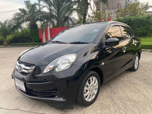 Honda Brio 2014 1.2 Amaze V Sedan เบนซิน ไม่ติดแก๊ส เกียร์อัตโนมัติ ดำ รูปที่ 4
