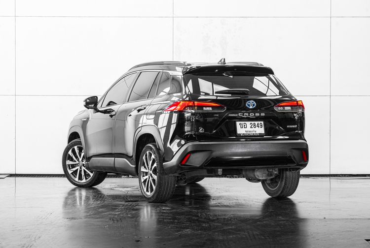 Toyota Corolla Cross 2022 1.8 Hybrid Premium Safety Modellista Utility-car ดีเซล ไม่ติดแก๊ส เกียร์อัตโนมัติ ดำ รูปที่ 4