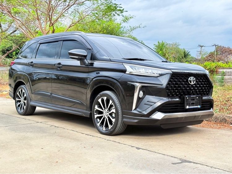 Toyota Veloz 2022 1.5 Premium Utility-car เบนซิน เกียร์อัตโนมัติ ดำ รูปที่ 2