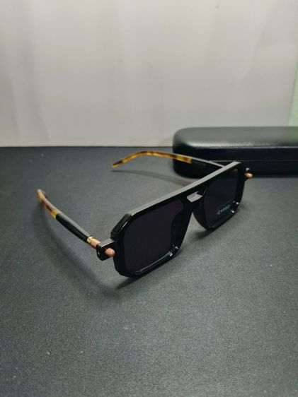 แว่นตากันแดด GYPSO ทรงเหลี่ยมวินเทจ รุ่น 86582 กรอบดำขาหนาลายกระ