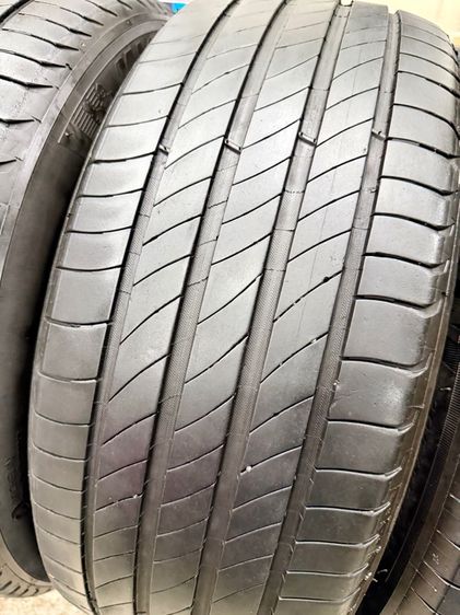 ยางเปอร์เซ็นต์ขอบ 16” ยี่ห้อ MICHELIN รุ่น PRIMACY4 ขนาด 205-55R16 ปี 23 ดอกยางสวย ไม่ปะ ไม่บวม รับประกัน รูปที่ 5
