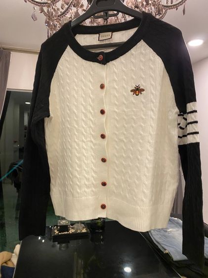 กุชชี่ (ติดจองค่ะ)คาร์ดิแกน สภาพใหม่เอี่ยม 