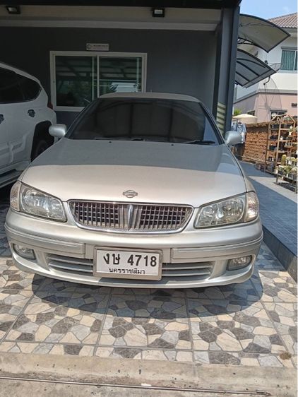 รถ Nissan Sunny 1.6 GL Neo สี บรอนซ์เงิน